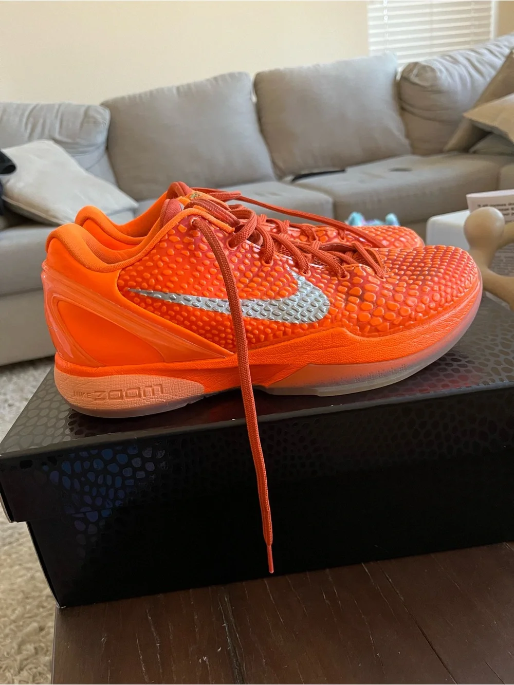 Nike KOBE VI 6 PROTRO 8.5 Total Orange, Metallic Silver - Rare